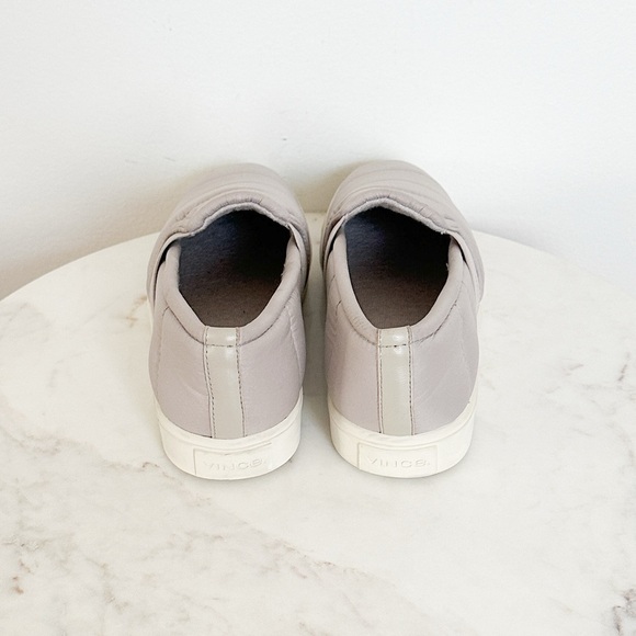 NEW Vince Blair Quilted Slip On Sneaker Cobblestone Size 8.5 - Picture 5 of 7
